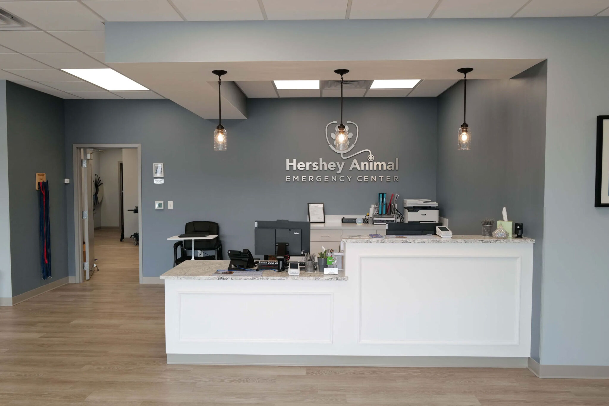 Hershey Animal Emergency Center front desk area
